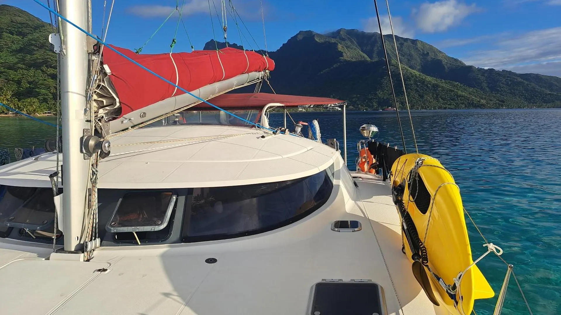 Botel Tiva Catamaran Moorea Hotel French Polynesia